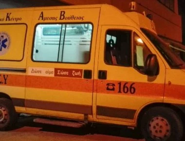Περπατούσε την Πατησίων και του έπεσε μάρμαρο στο κεφάλι - Τραυματίστηκε σοβαρά 20χρονος